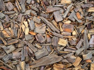 Ultimate Guide to Hardwood Mulch: Benefits & Uses